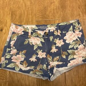 American Eagle MIDI Shorts